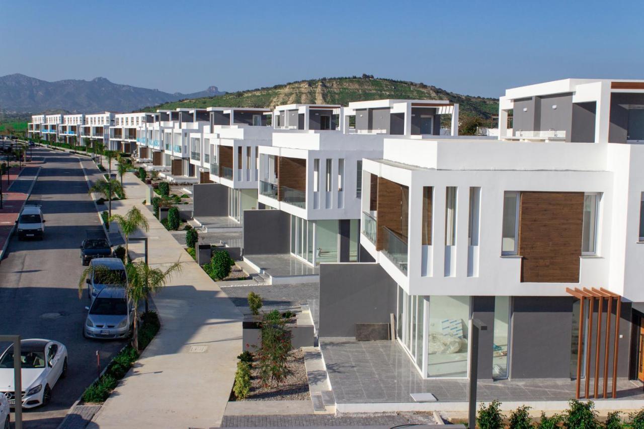 Four Seasons Life Rentals Trikomo 외부 사진